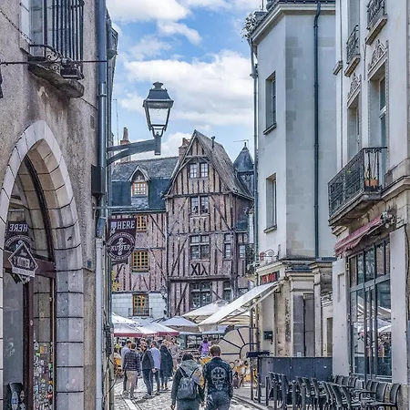 Confort Vieux Avec Parking Prive 4p