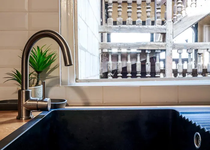 Apartment Confort Vieux Avec Parking Prive 4p Tours