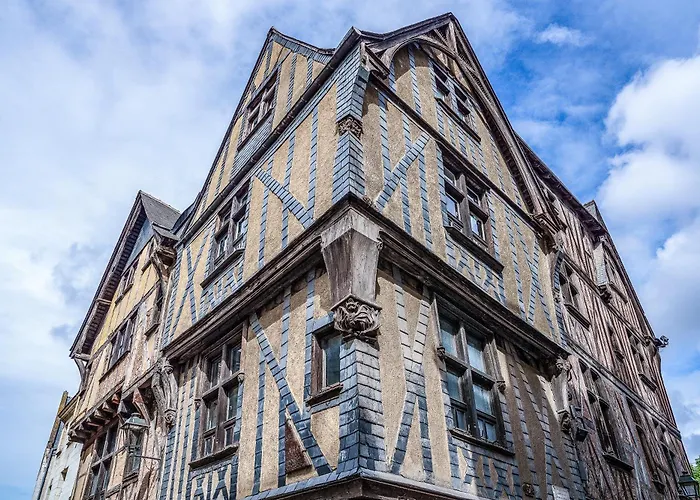 Confort Vieux Avec Parking Prive 4p 투르