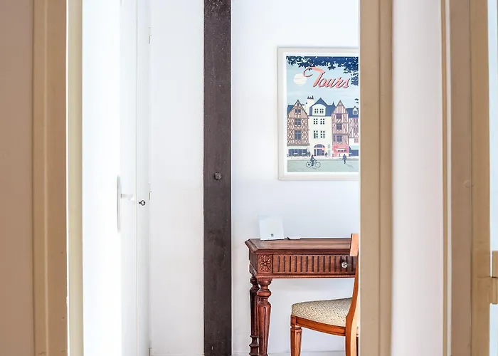 Confort Vieux Avec Parking Prive 4p Apartment *