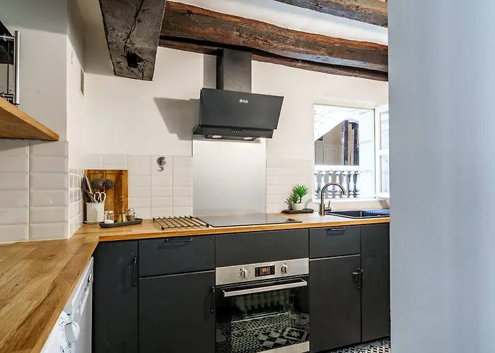 Apartment Confort Vieux Avec Parking Prive 4p